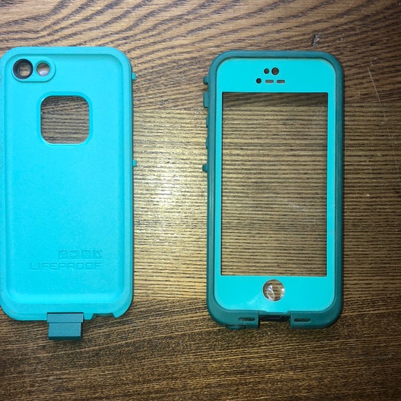 iPhone 5s LifeProof Case - Picture 4 of 4